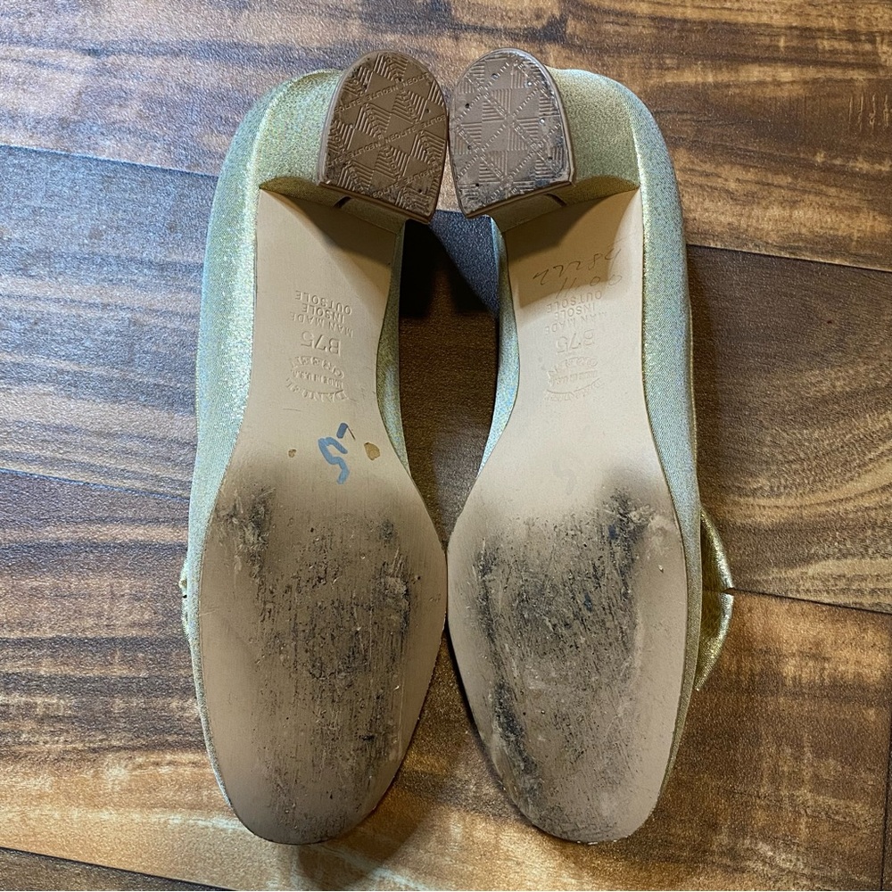 60s vtg Gold Shimmery Shoes w Bow | Block Heel - Picture 8 of 10